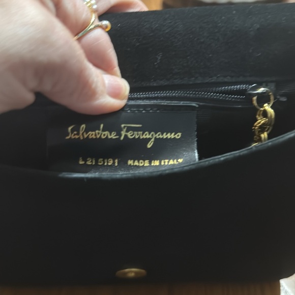 Velvet Salvatore Ferragamo - Picture 4 of 9